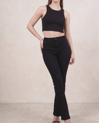 Straight Black Essential
